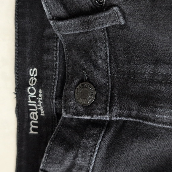 Maurices Mid - Rise Jeans Size 6 Short Very Good Condition ! - Picture 9 of 13